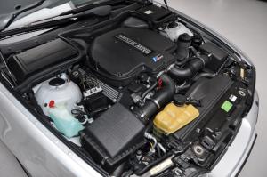 BMW M5 2001 года  (EU)